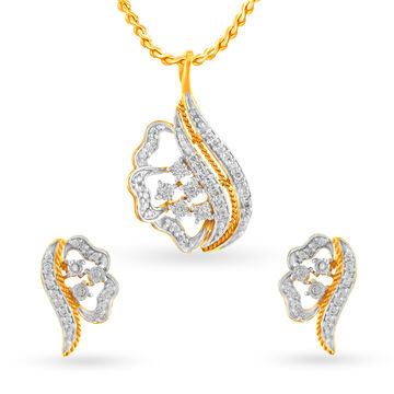 Grand Filigree Diamond Pendant and Earrings Set