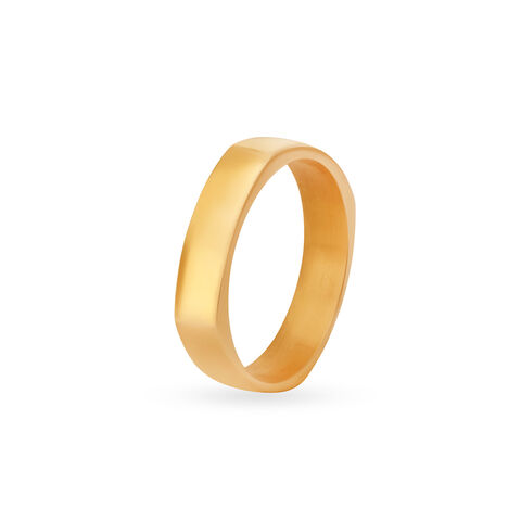 Square-Edged Gold Finger Ring