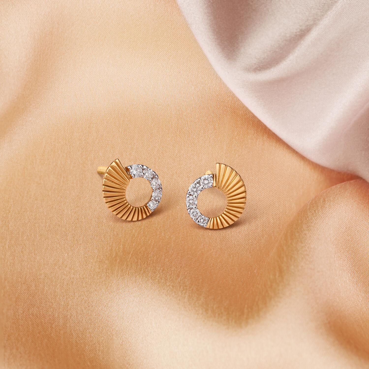 Glorious Diamond Stud Earrings