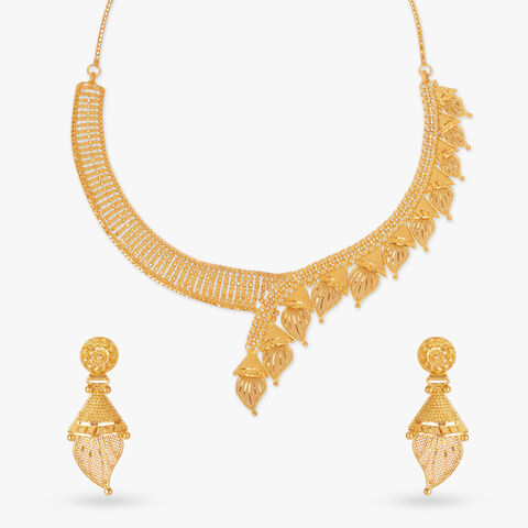 Striking  Mesh and Rawa Work Necklace Set