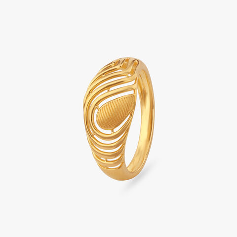Rippled Glow Gold Ring