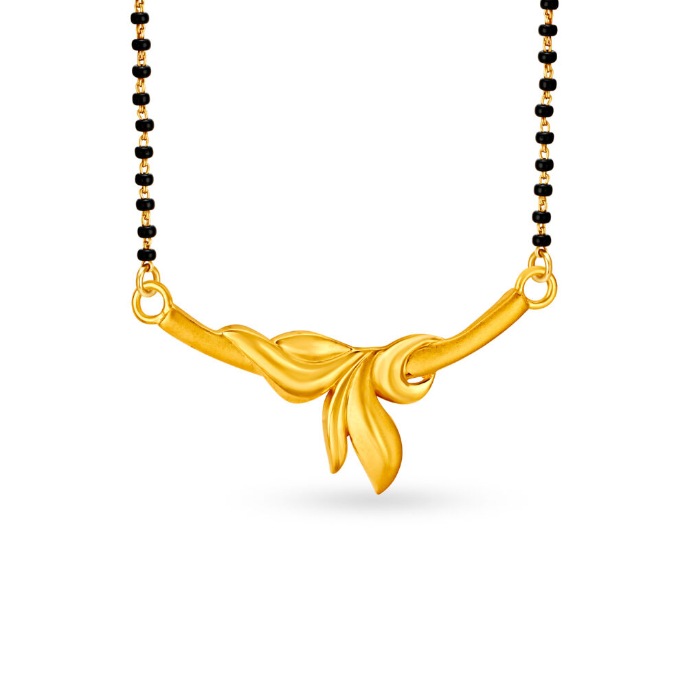 Tanishq store mangalsutra locket