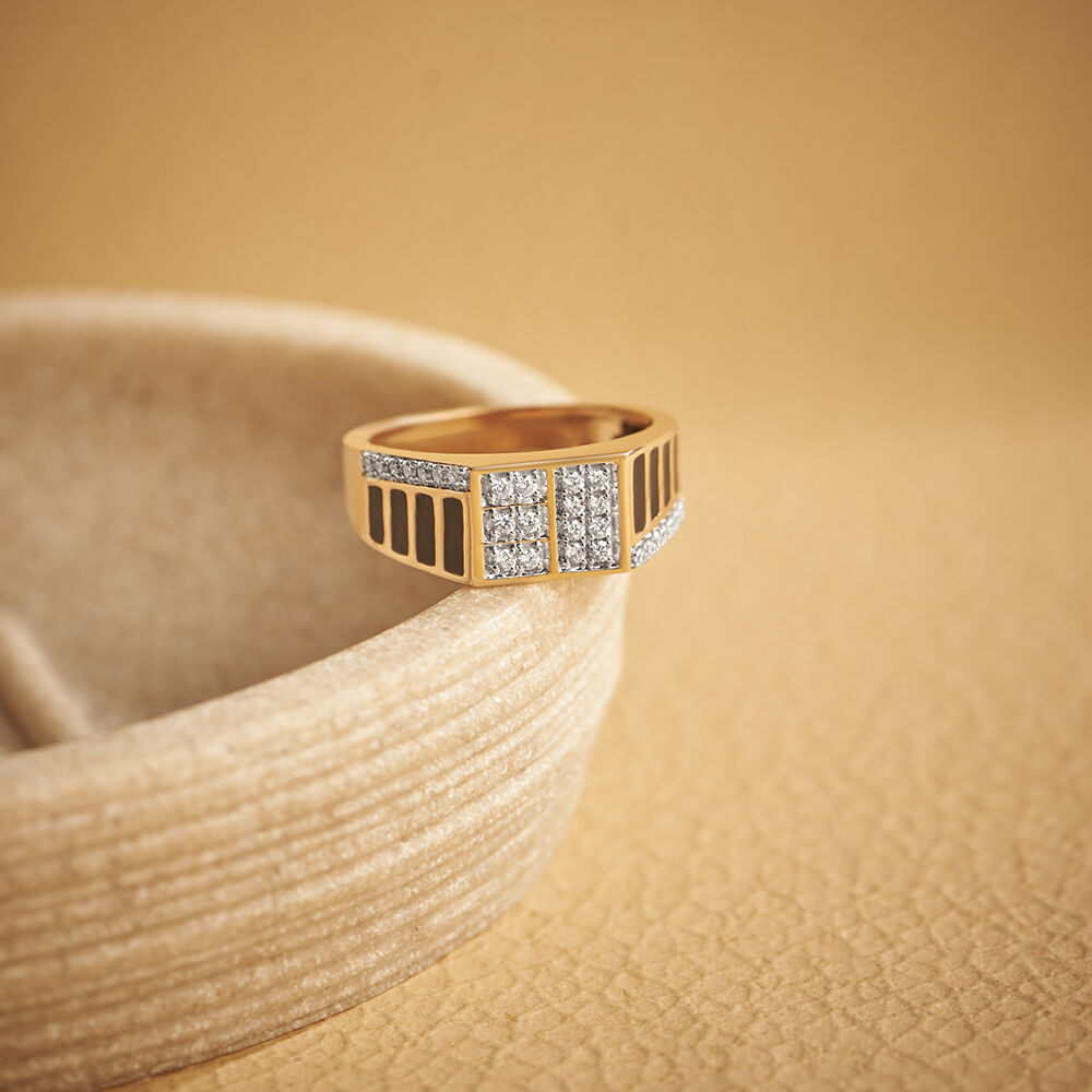 Charming Matter Finish 18KT Gold Ring