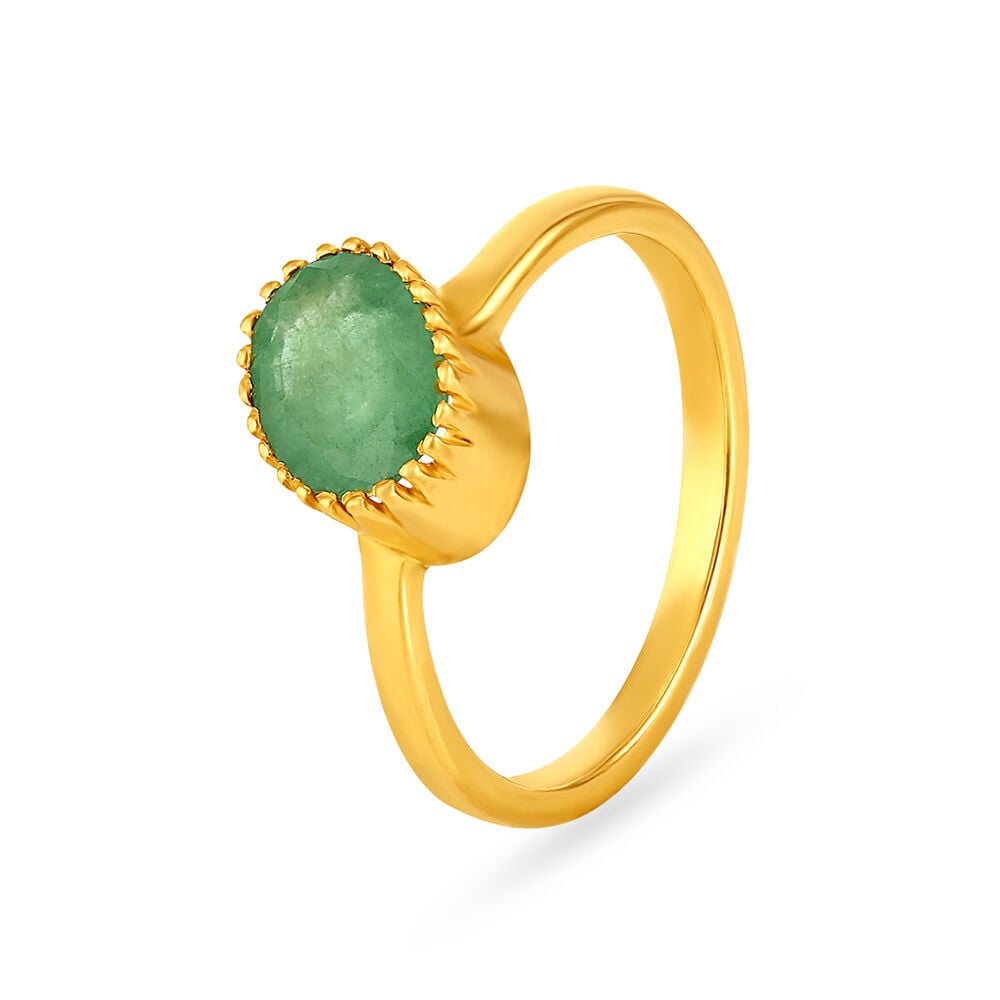 Exquisite Emerald Gold Finger Ring