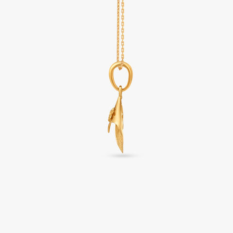 Radiant Vein Gold Pendant
