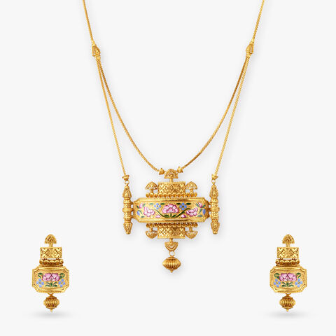 Elegant Glow Gold Necklace Set