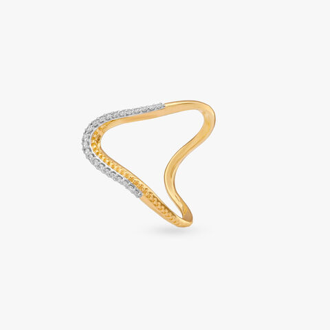 Bold Chic Diamond Finger Ring