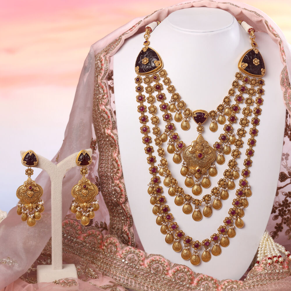 Gold Finish Kundan Polki Layered Necklace Set Design by Swabhimann Jewellery  at Pernia's Pop Up Shop 2024