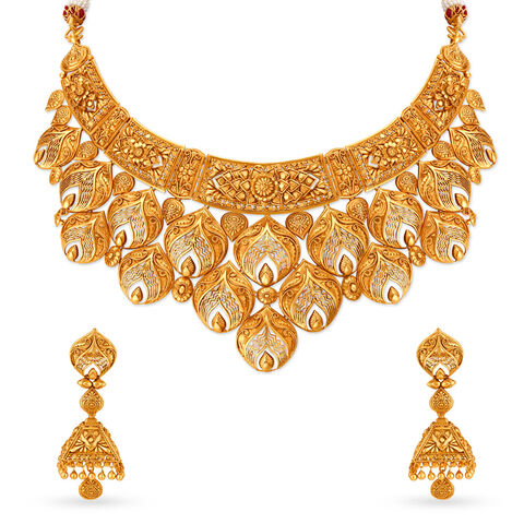 Stately Gold Necklace Set