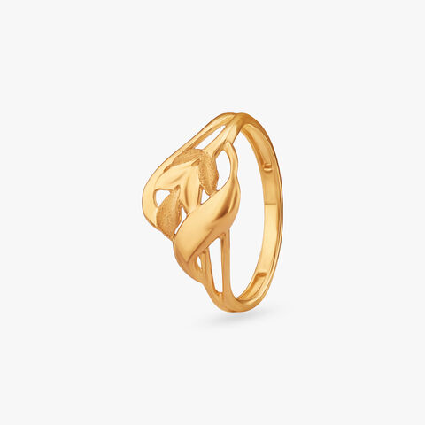 Fluid Harmony Gold Ring
