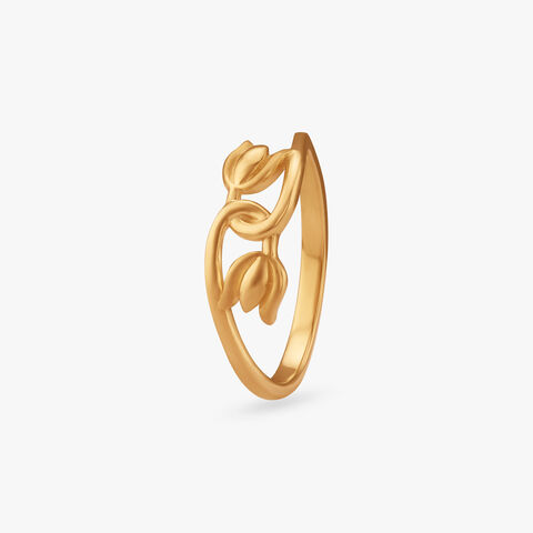 Flowing Grace Gold Ring