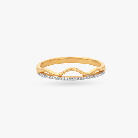 Wavy Whisper Gold Finger Ring