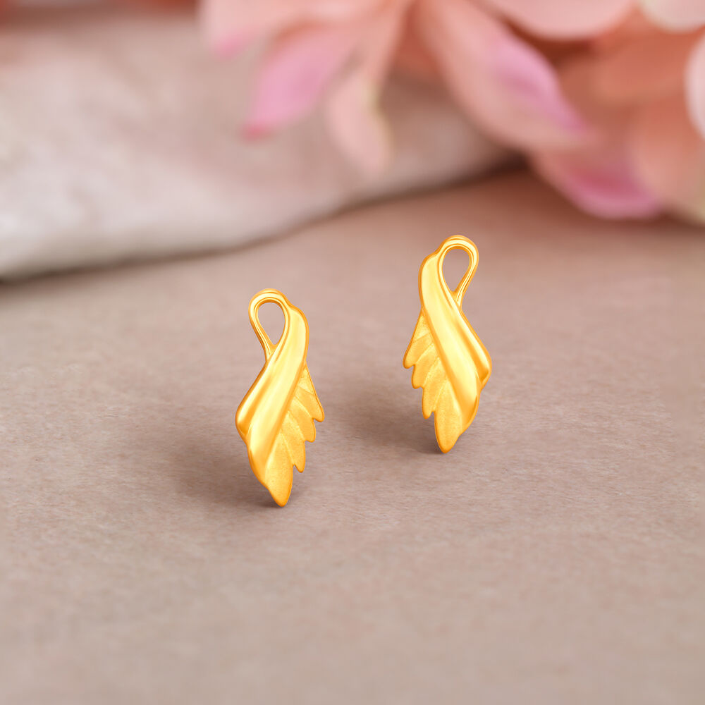 Stud outlet earrings tanishq