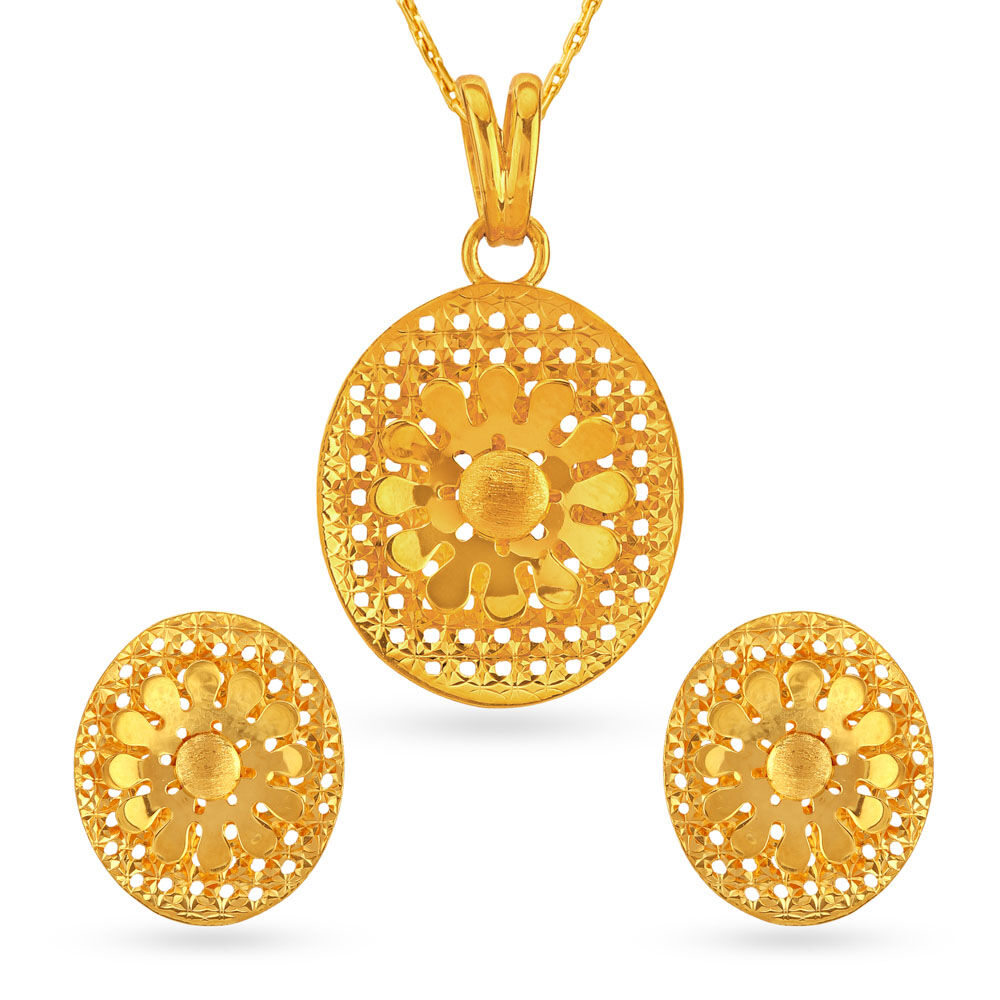 Tanishq pendant with earrings discount