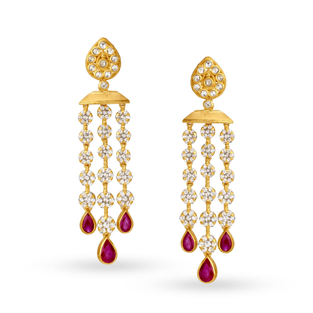 Pin by Megha Bhagat on earrings | Gold jewelry earrings, Tanishq jewellery,  Golden jewelry