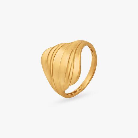 Crest Curve Gold Ring