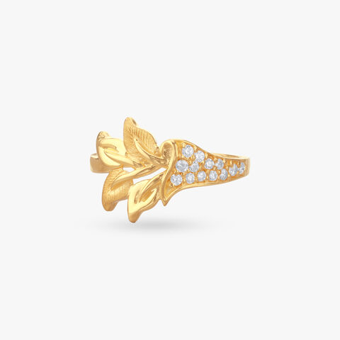 Sculpted Floral Gold Ring