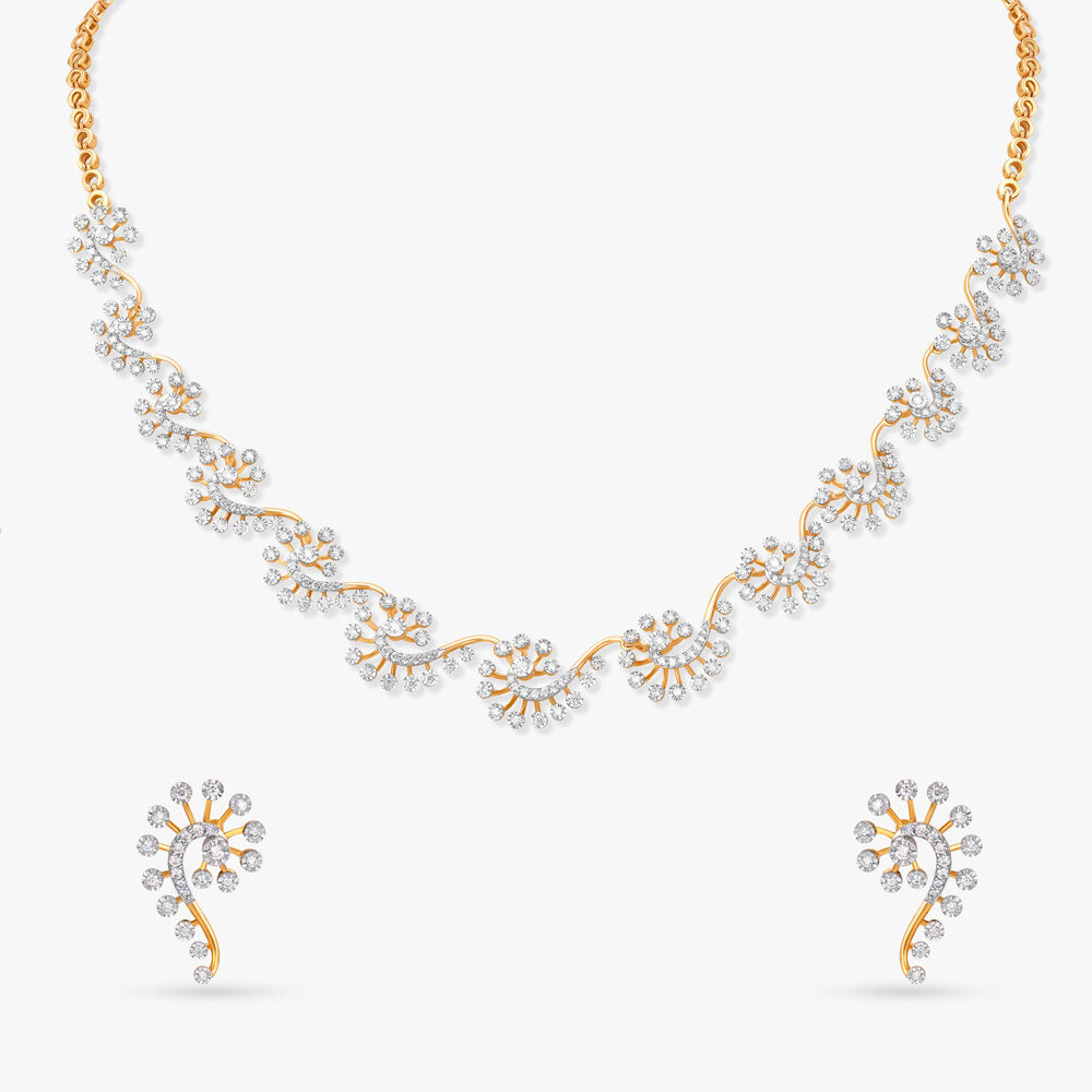 Diamond necklace of tanishq store