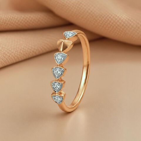 Triangular Rhythm Diamond Ring