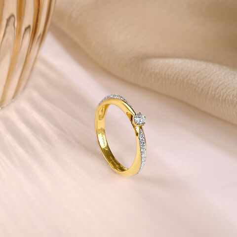 Classic Grace Gold & Diamond Finger Ring