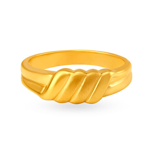 Charming Twisted Motif Gold Ring for Men