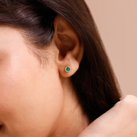 Refined Polished Emerald Gold Stud Earrings