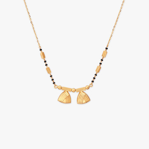 Triangular Wati Gold Mangalsutra