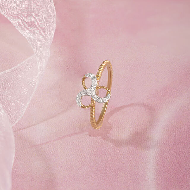 Interconnected Elegance Gold & Diamond Finger Ring 
