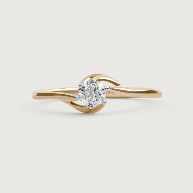 Elegant Prong-Set Diamond Finger Ring 4