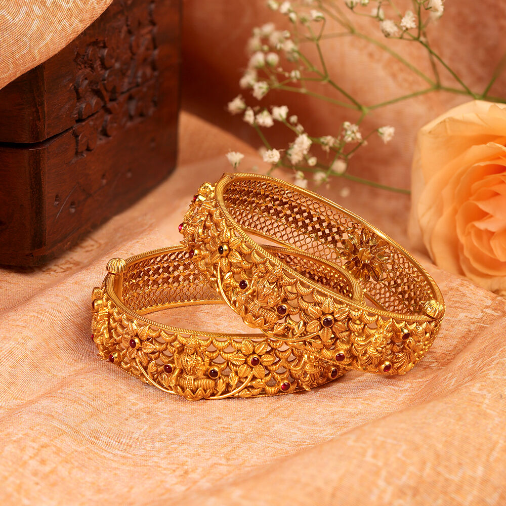 Gold broad bangles hotsell with weight