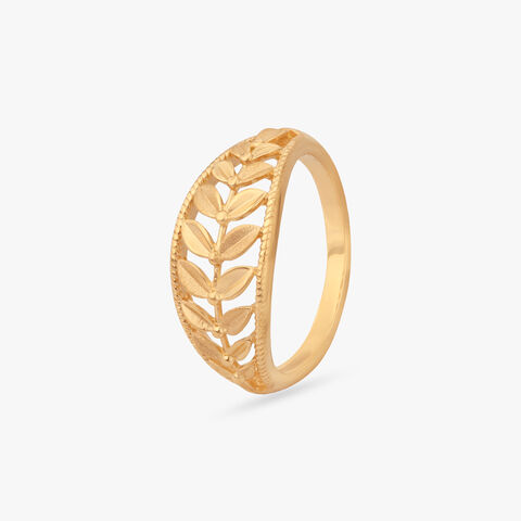 Elegant Leaf Gold Ring