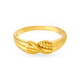 Sophisticated 22 Karat Yellow Gold Intertwining Finger Ring,,hi-res image number null