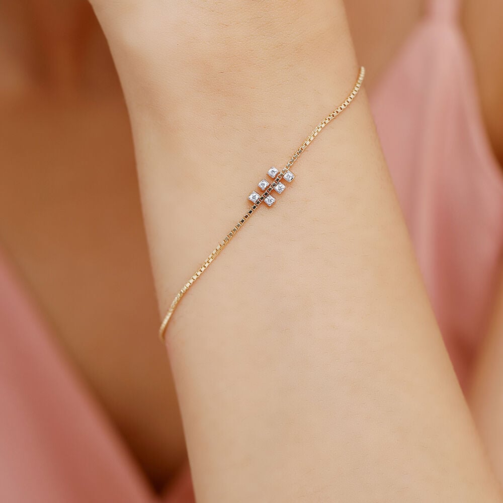 Diamonds in top rhythm bracelet