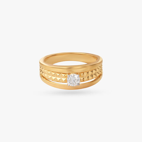 Pyramid Pulse Solitaire Ring