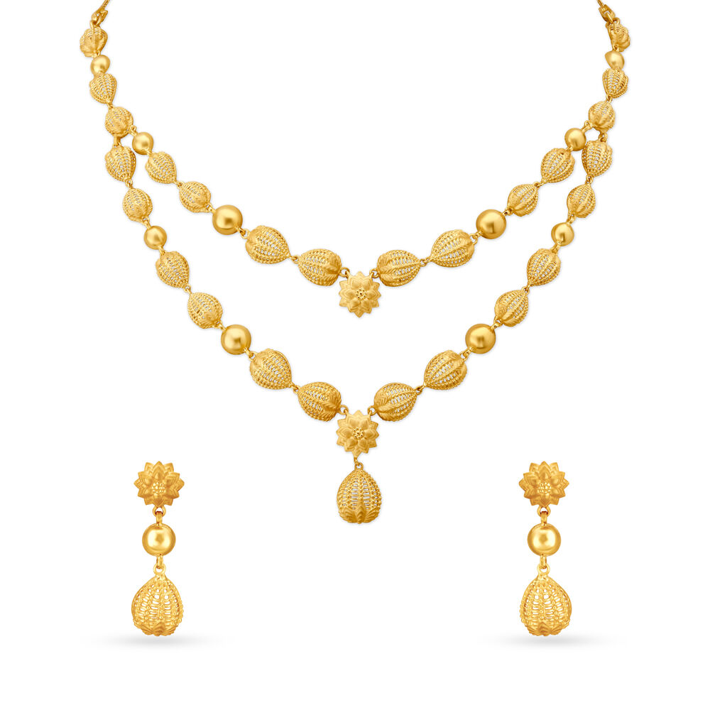 Light weight shop gold necklace tanishq