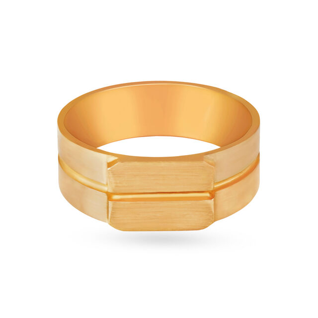 Marvelous 18 Karat Yellow Gold Finger Ring,,hi-res image number null