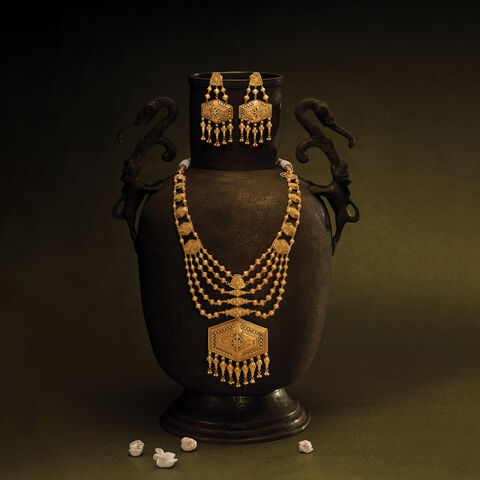 Hexagonal Layered Necklace Set with Partaj and Ras Rawa Work