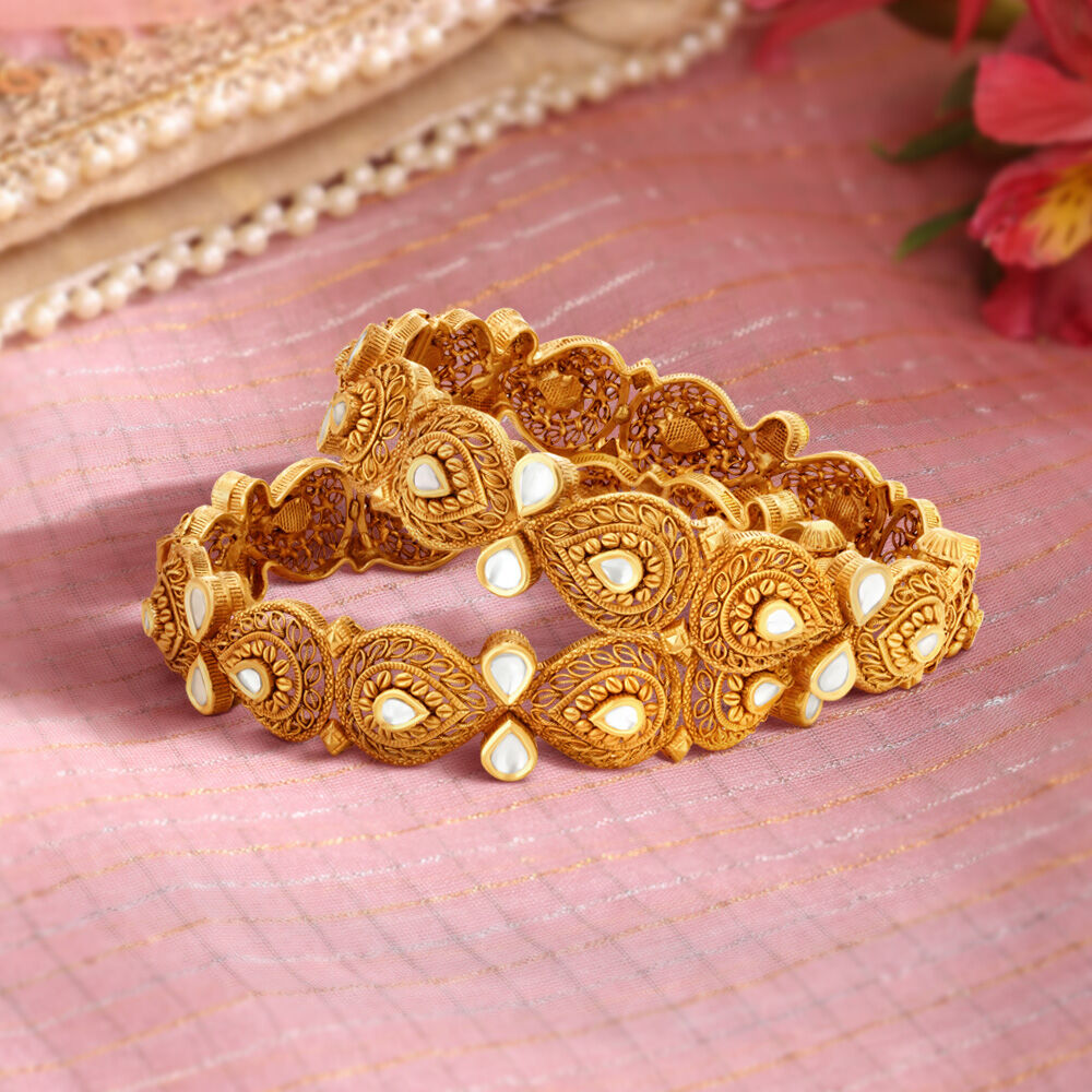Pearl bangles tanishq hot sale