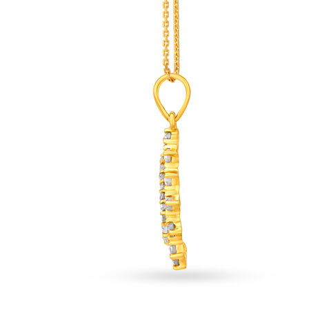 Fancy Teardrop Motif Gold Pendant