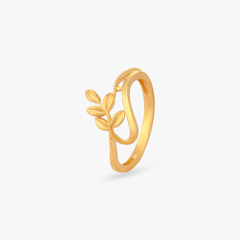 Flourishing Leaf Gold Ring