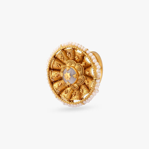 Pearl Border Sunburst Ring