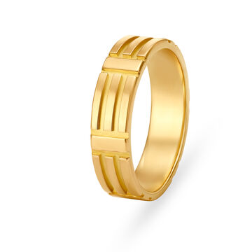 Splendid 22 Karat Yellow Gold Ridged Finger Ring