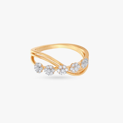Playful Bloom Diamond Finger Ring