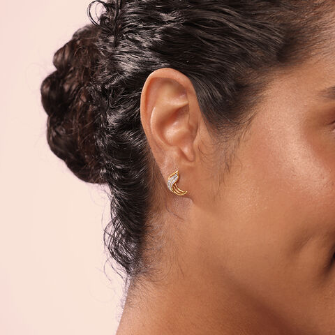 Dancing Breeze 14 Kt Gold & Diamond Stud Earrings