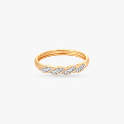 Petal Trail Diamond Ring