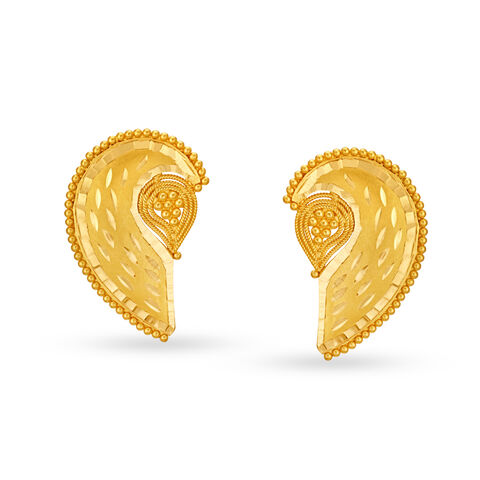Traditional Yellow Gold Paisley Pendant and Earrings Set