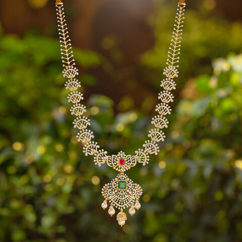Versatile Brilliance Diamond Necklace Set