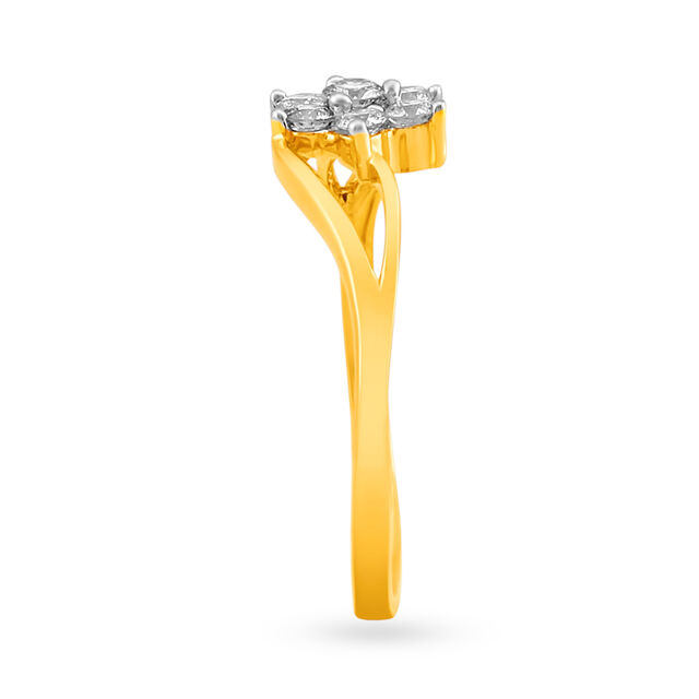 Flamboyant 18 Karat Yellow Gold And Diamond Finger Ring,,hi-res image number null