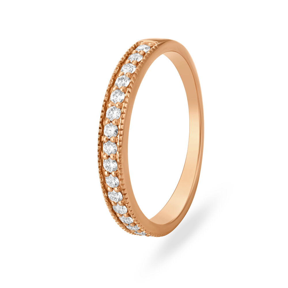 Enticing Gold and Diamond Finger Ring