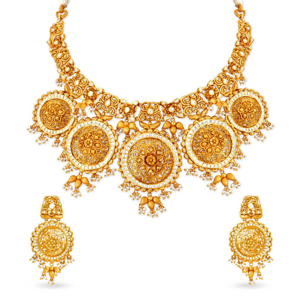 Royal Gold Necklace Set for the Indian Bride